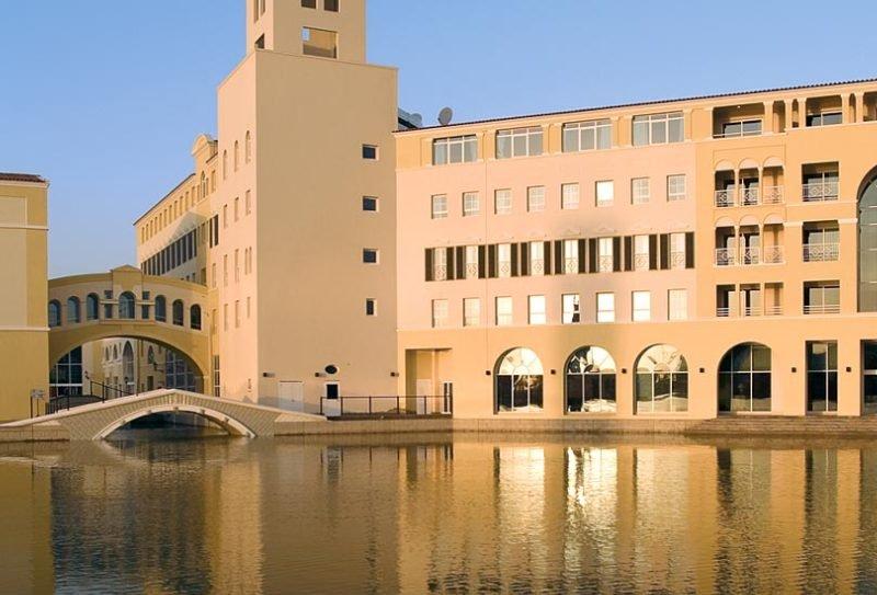 Millennium Lakeview Hotel Formerly Copthorne Lakeview Hotel Dubai Exterior foto